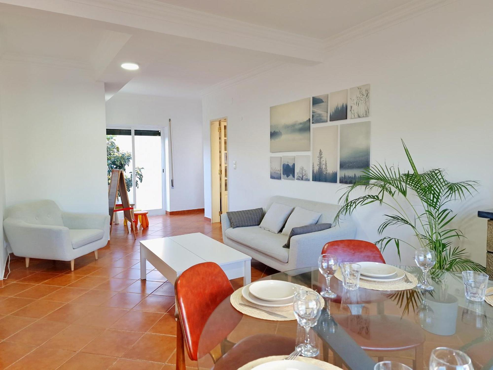 Mbird Rosario Family House Cascais